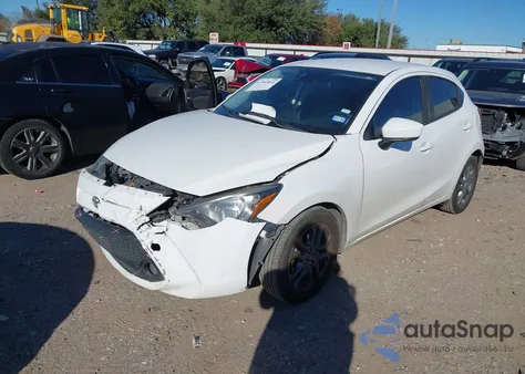 2020 Toyota Yaris Le из США, поврежденный, VIN 3MYDLBJV2LY707014